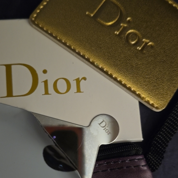 Milk Makeup Serlt with Gold Mirror Card Holder - Picture 7 of 10